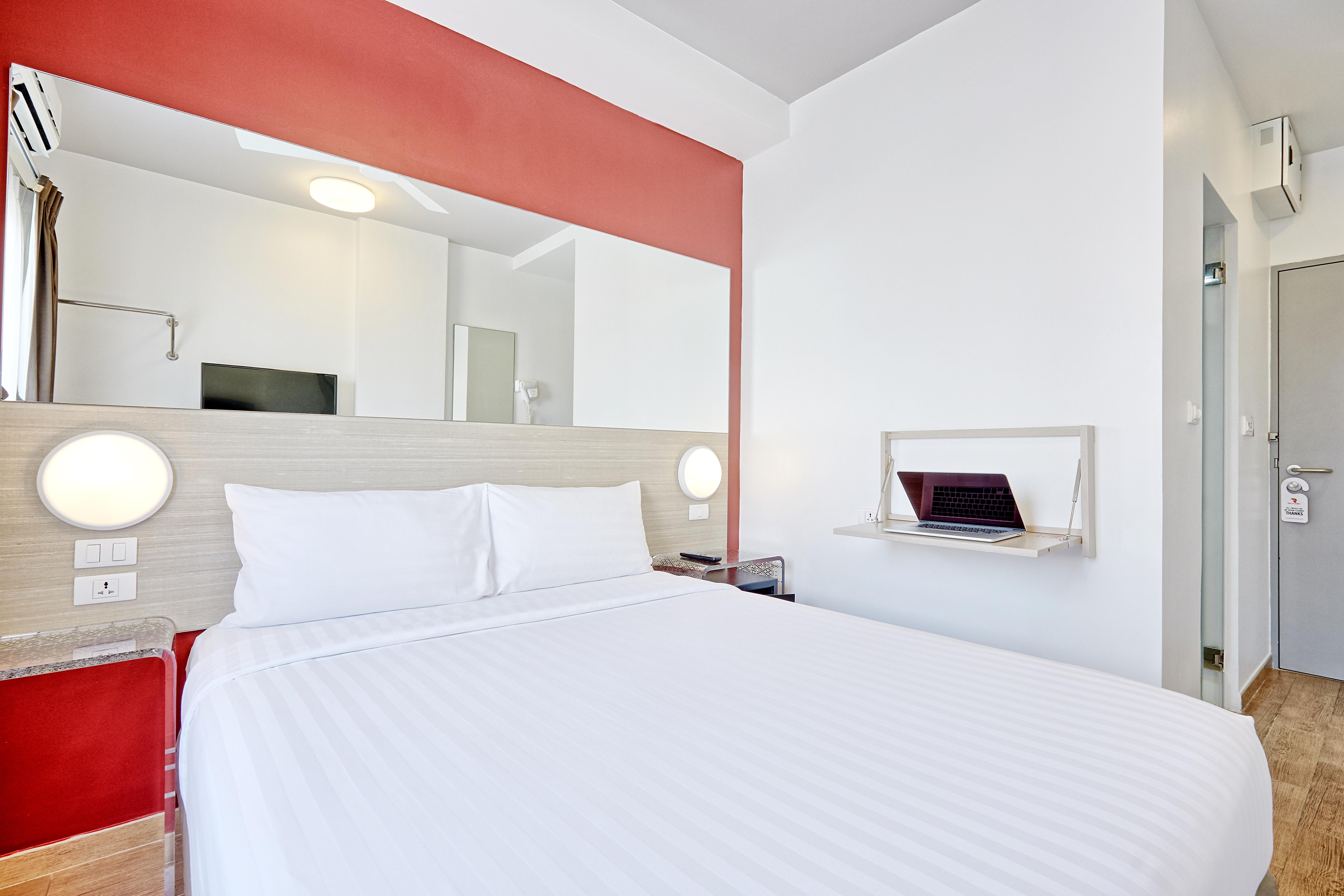 Red Planet Pattaya Sha Extra Plus Екстер'єр фото