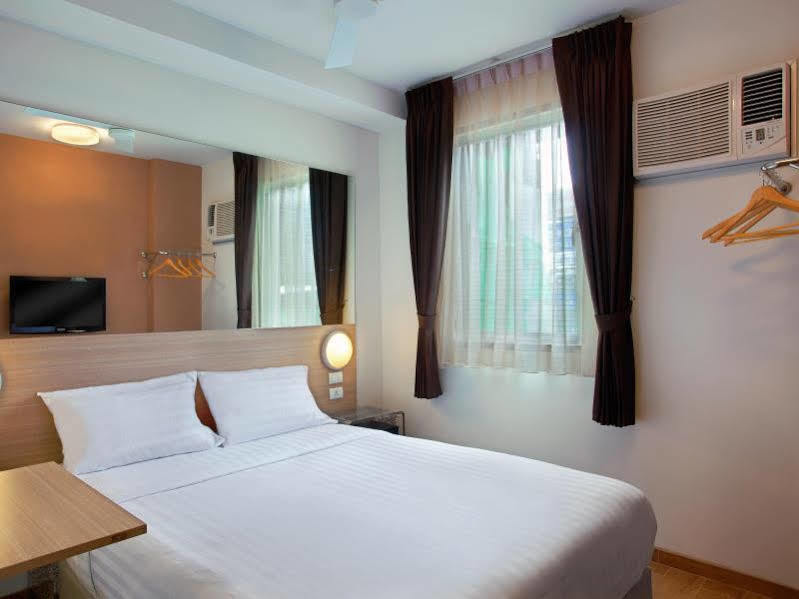 Red Planet Pattaya Sha Extra Plus Екстер'єр фото